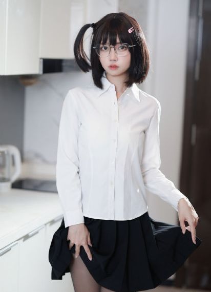 九九综合黑白配久久成人_BD国语高清电影在线