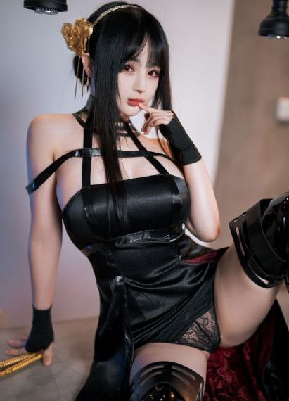 欧美尤物xx_云播放粤语日本成人在线